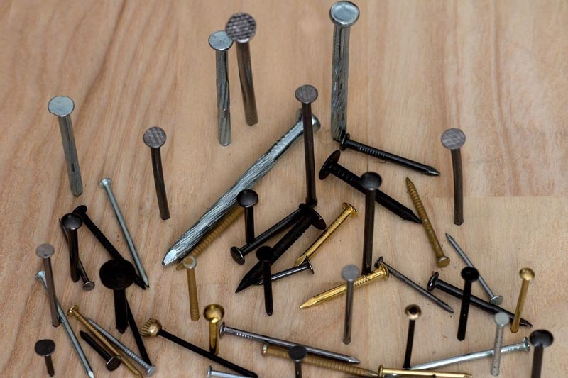 Гвозди для крепления ковра к стене Гвозди для крепления ковра к стене